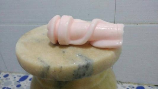 TPE和硅膠做飛機(jī)杯誰(shuí)更好？